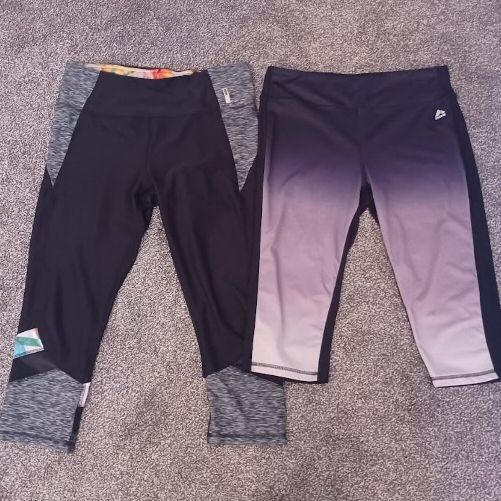 Lot of 2 RBX Capri Leggings - Size Large